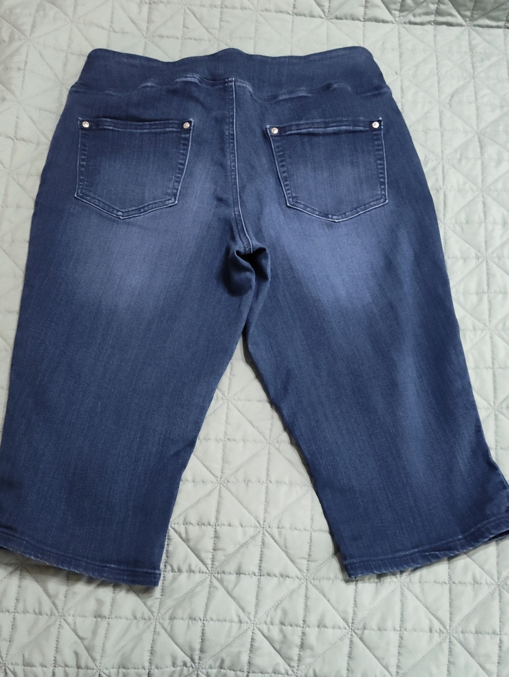 Dark Blue Denim Capri Jeans - Picture 8 of 11